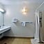 Americas Best Value Inn - Lincoln Airport