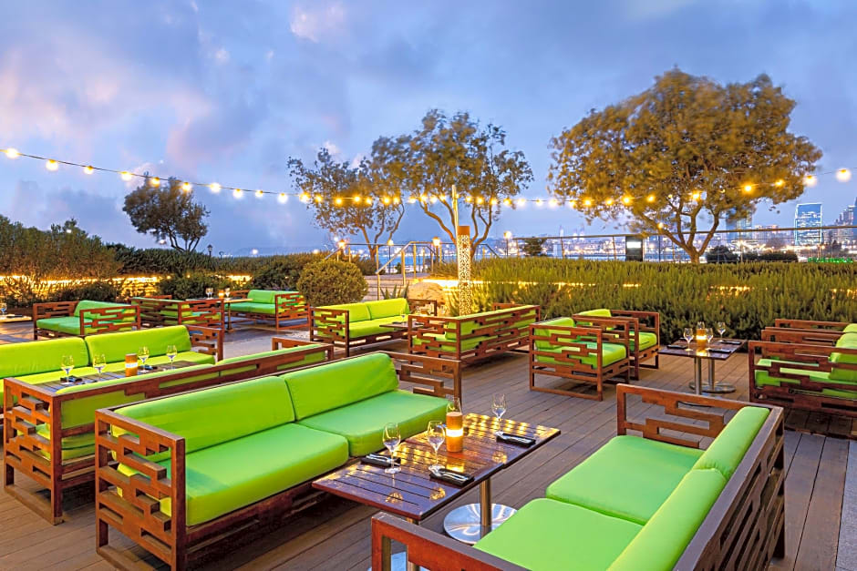 Baku Marriott Hotel Boulevard