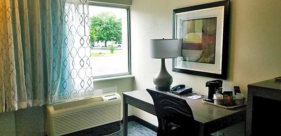 Baymont by Wyndham Des Moines North