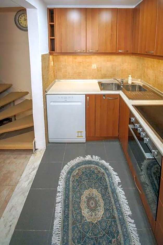 Violeta's Seaview Apartment in Rhodes