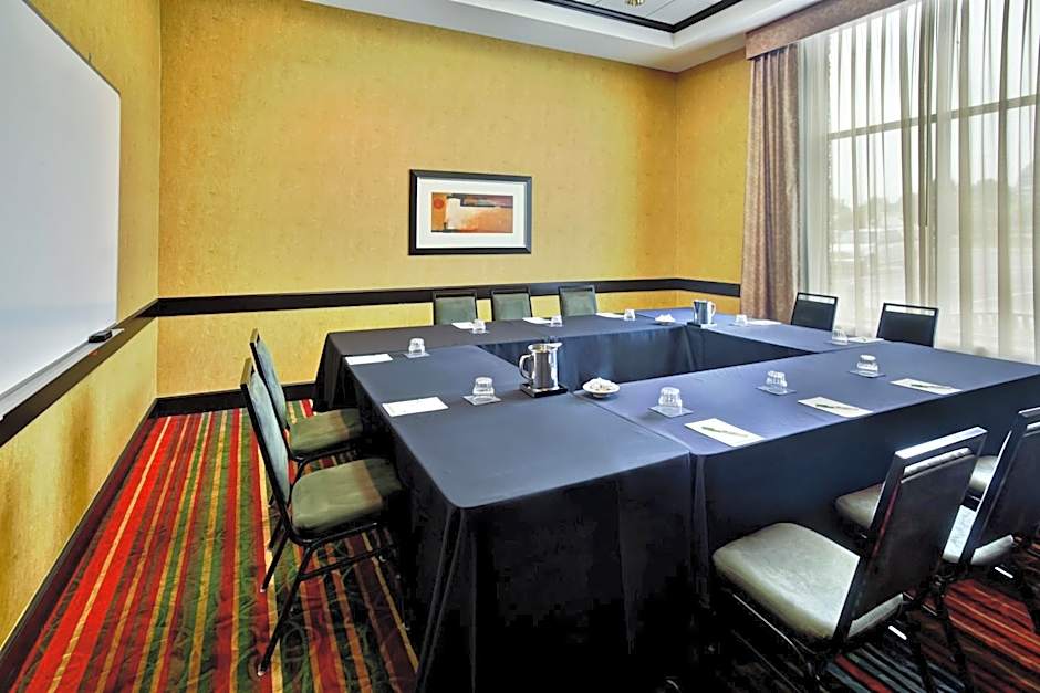 Holiday Inn Hotel & Suites Chicago Northwest - Elgin By IHG