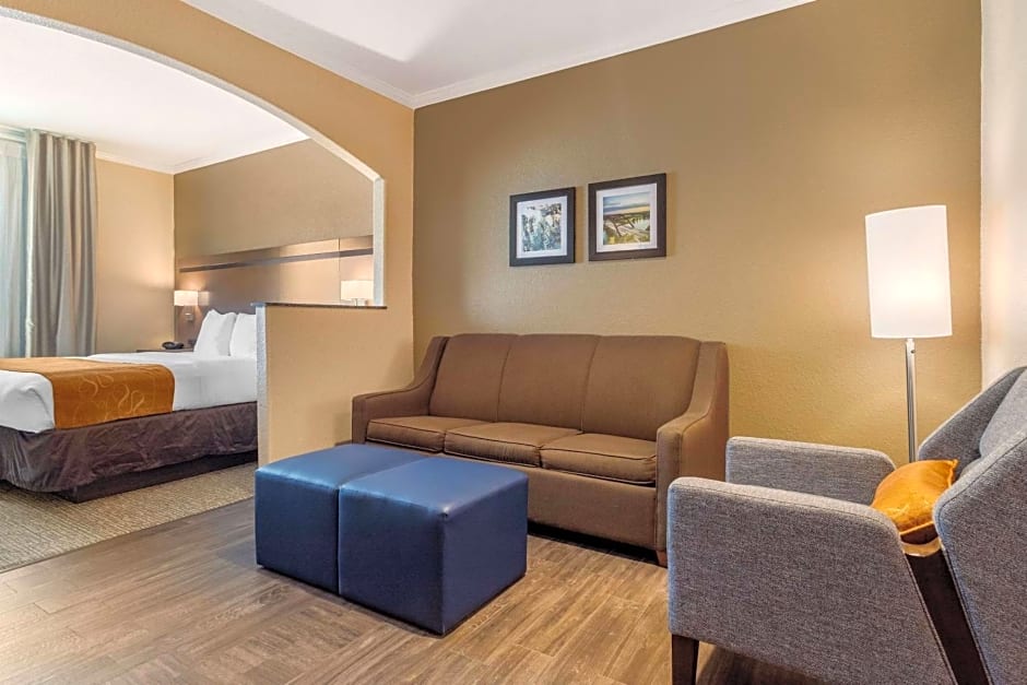 Comfort Suites Baytown I 10