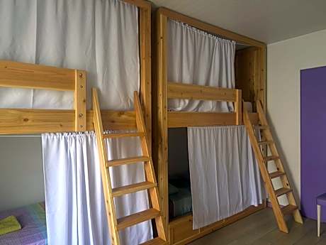 Shared Dormitory, Non Smoking