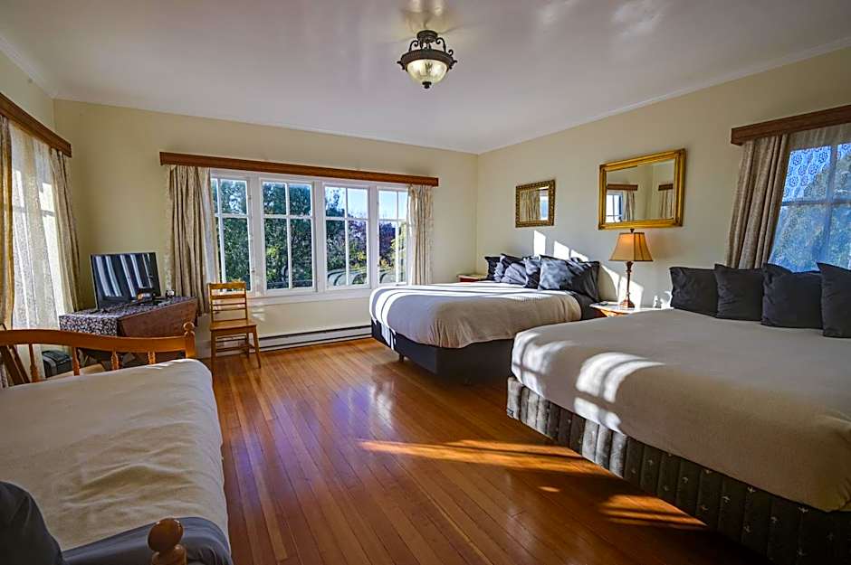 The Captains Quarters