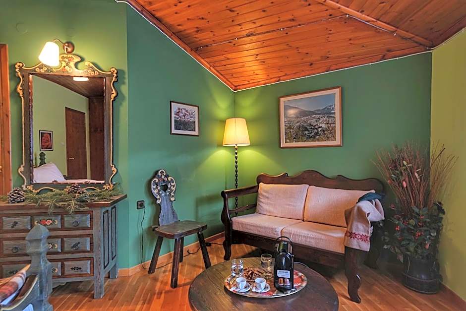 To Balkoni tis Agorianis