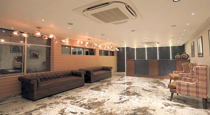 Di Di Hotel Alambagh