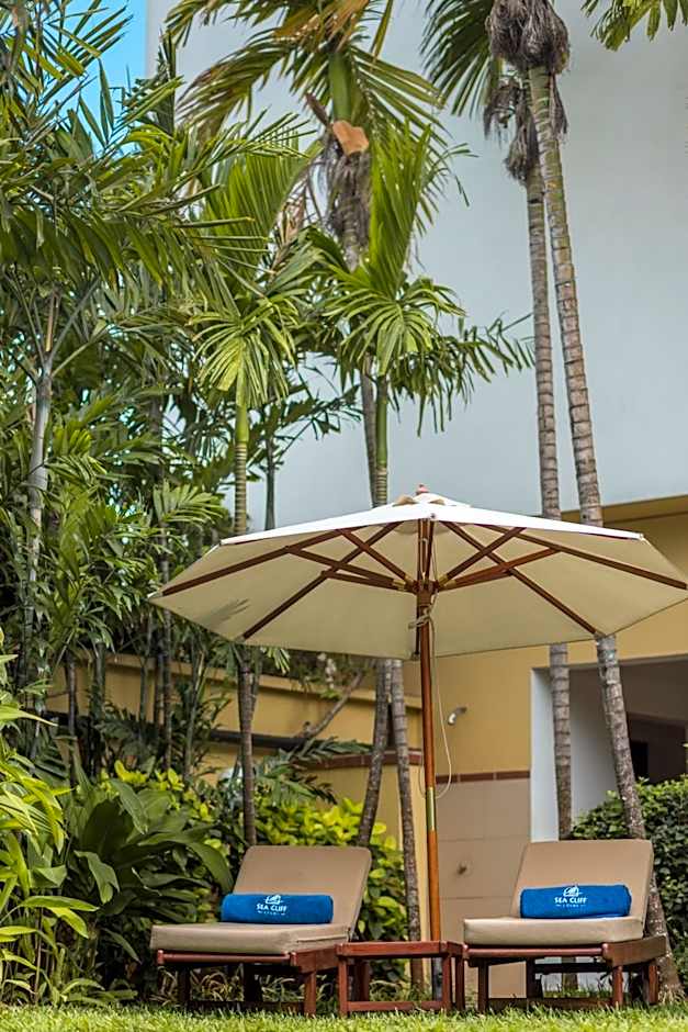 Sea Cliff Court Hotel & Luxury Apartments
