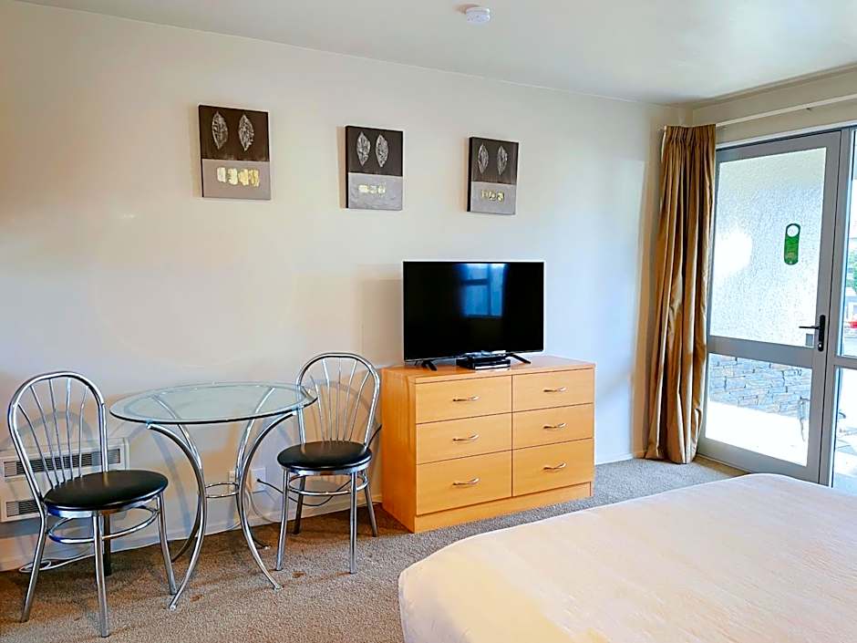 Anchorage Motel Apartments