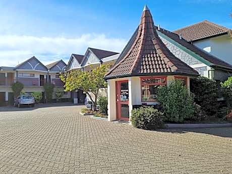 Amross Court Motor Lodge