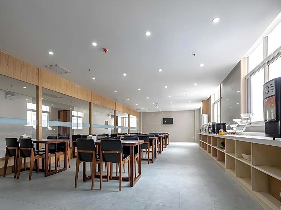 GreenTree Inn Changzhou Menghe Town Chengfeng Building