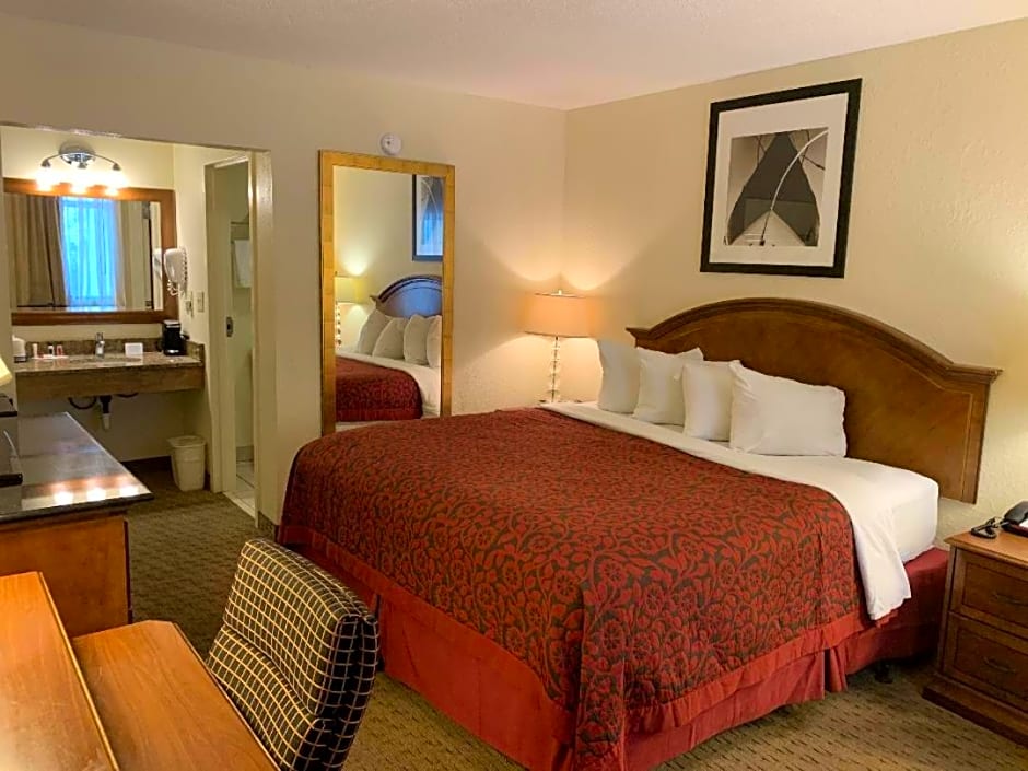 Days Inn by Wyndham St George