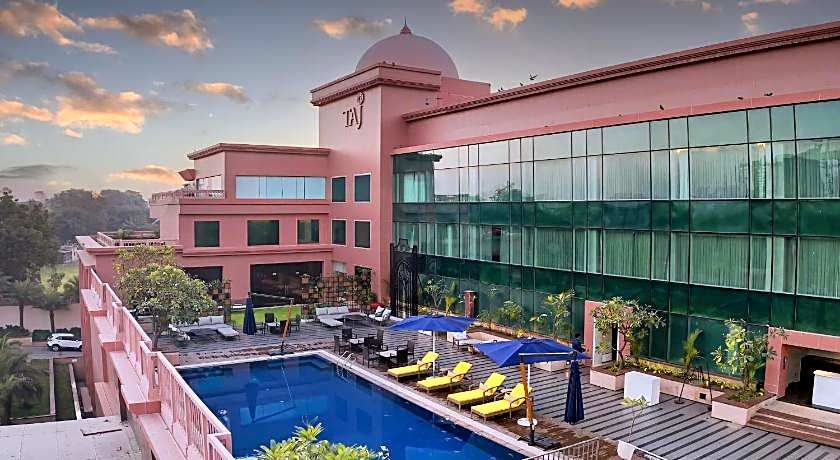 Taj Hotel & Convention Centre Agra