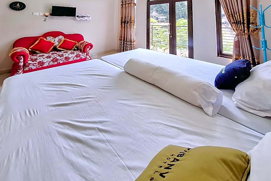 Urbanview Hotel Penginapan Ananda