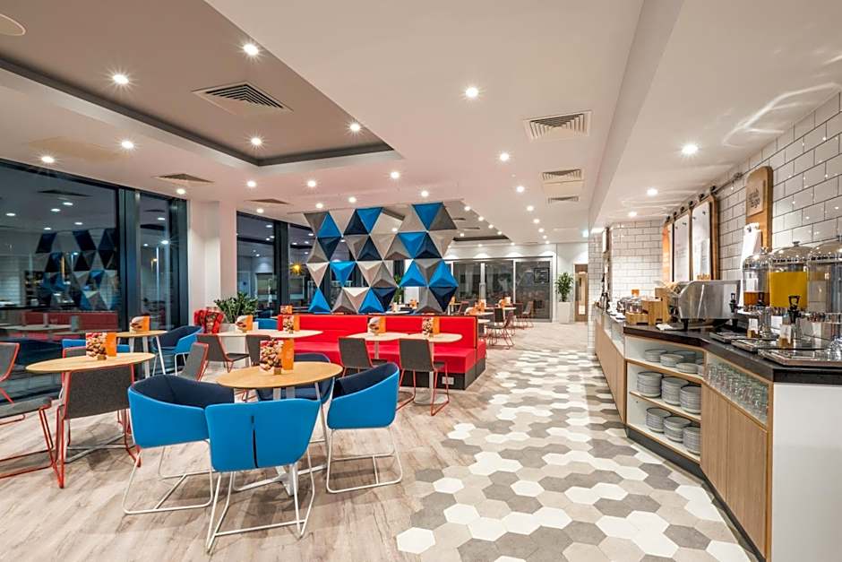 Holiday Inn Express Stockport By IHG