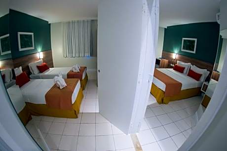 STANDARD CONNECTING ROOM TRIPLE