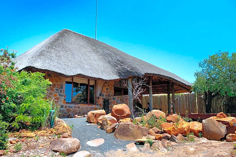 Umzolozolo Private Safari Lodge & Spa