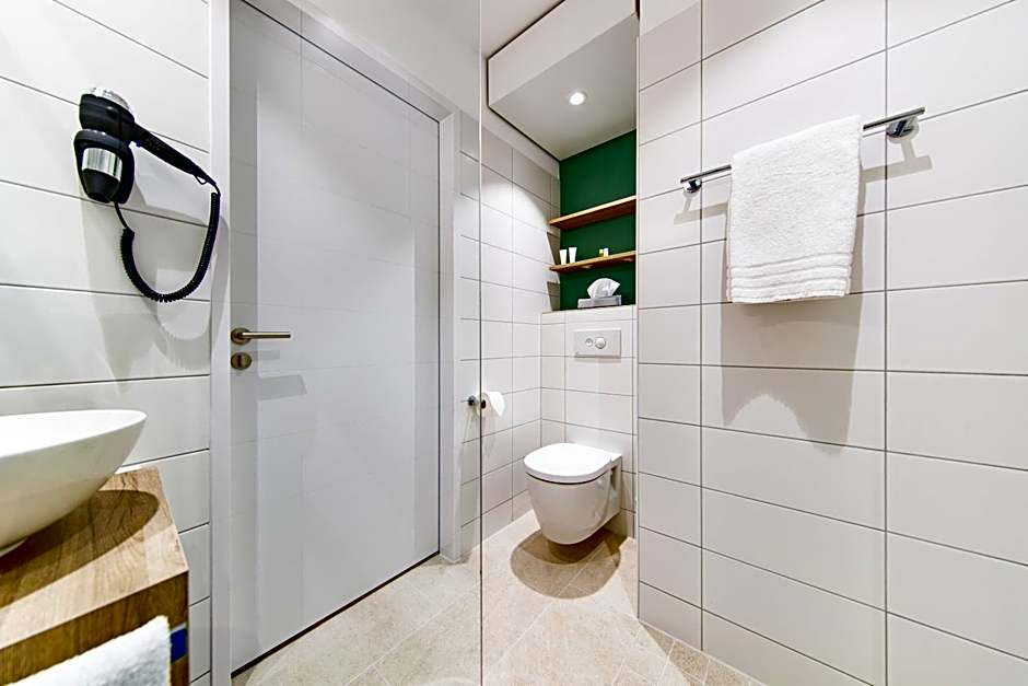 elaya hotel goeppingen,Trademark Collection by Wyndham