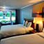 Elk Rapids Lakeshore Inn