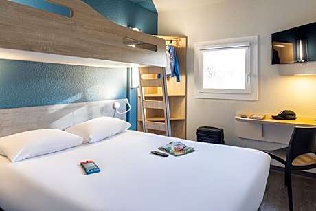 Triple Room with One Double Bed and One Bunk Bed