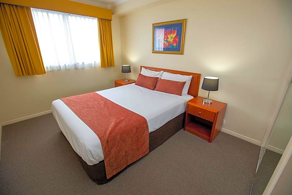 Springwood Tower Apartment Hotel