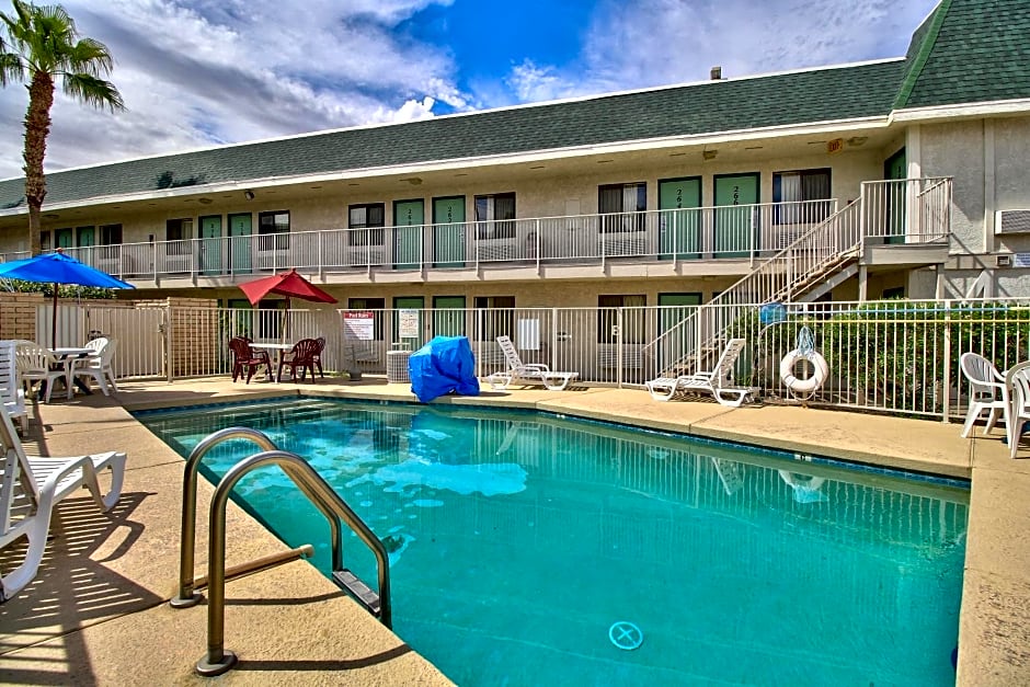 Motel 6-Yuma, AZ - East