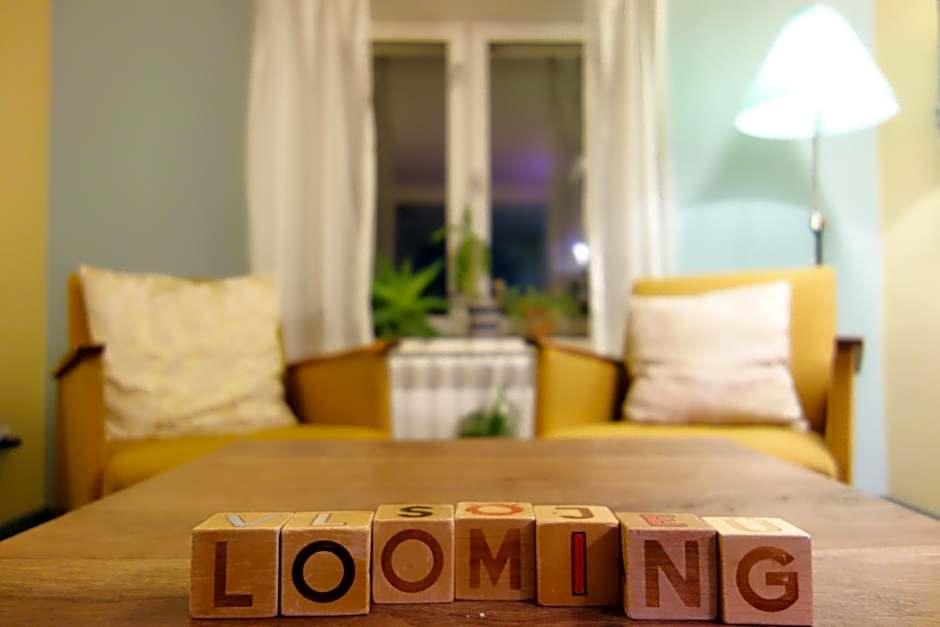Looming Hostel
