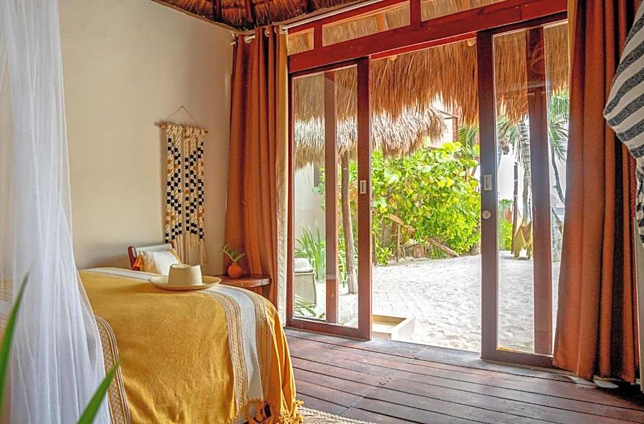 Photo 1 of 5 of Casita, Sea View