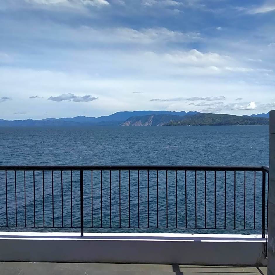 Tiara Bunga Hotel & Villa