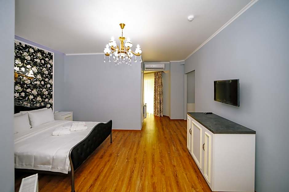 Rose Hotel Vake