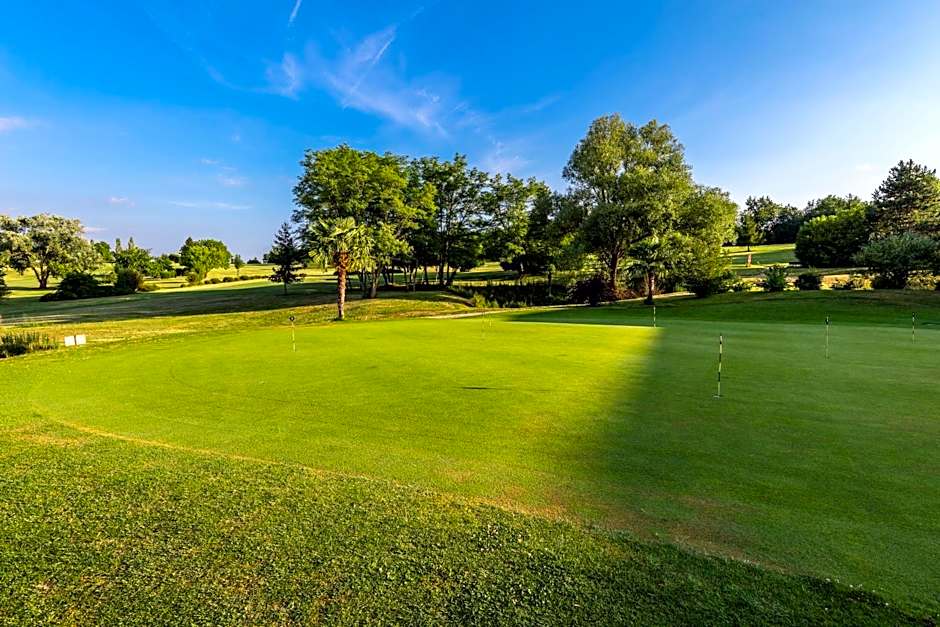 SOWELL HÔTELS Le Domaine du Golf d'Albret