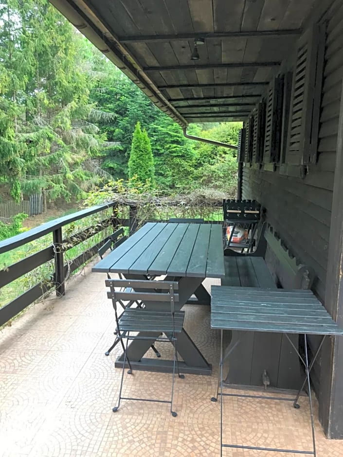 Dom letniskowy POŚRÓD KASZUBSKIEGO LASU