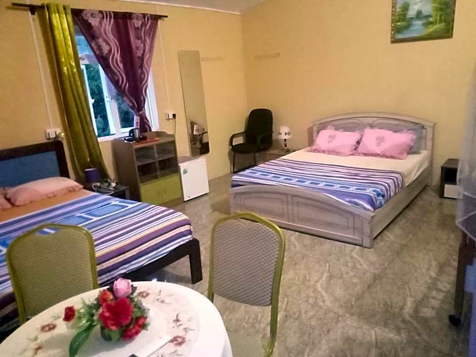 Chez Ronald Guest House