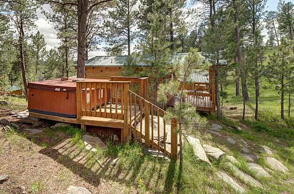 Rock Crest Lodge & Cabins