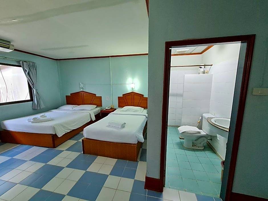 (Phu-Nga Hotel)