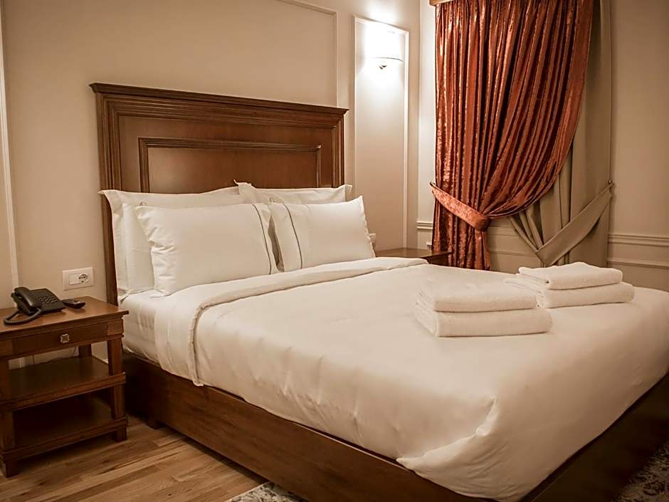 Hotel Opera