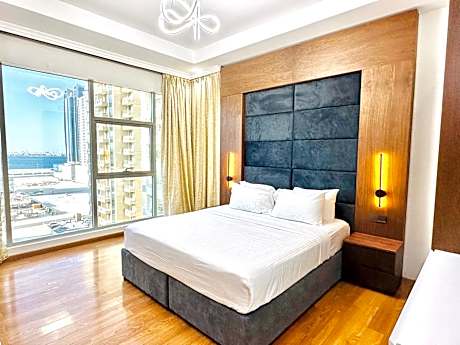 Deluxe Suite with Sea View