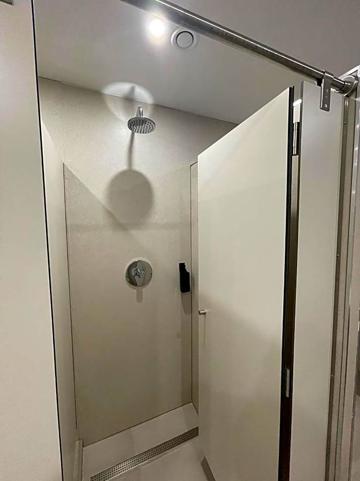 Urban Cube Hostel Sevilla