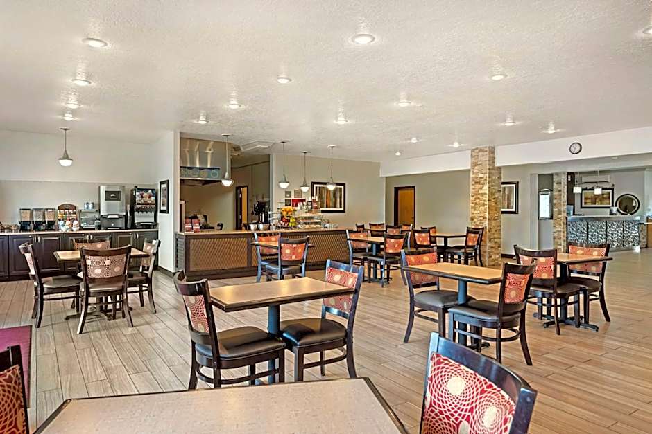 Best Western Plus Eagleridge Inn & Suites