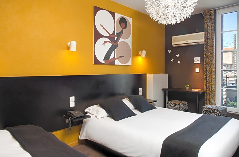Photo 1 of 1 of Standard Suite
