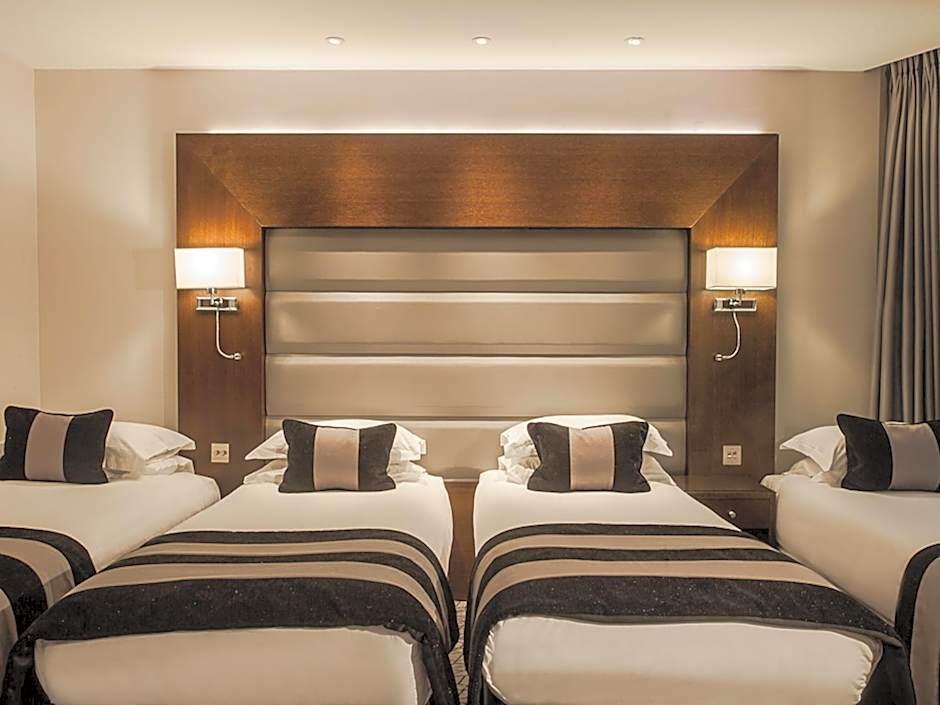 Park Grand London Heathrow