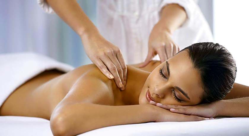 HOTEL DELHI 55 @ NEW DELHI RAILWAY STATION                                                      