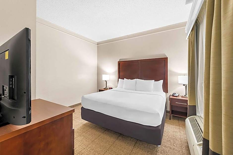Comfort Inn & Suites Heath