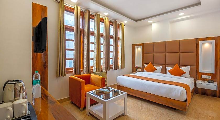 Hotel Rahul Palace