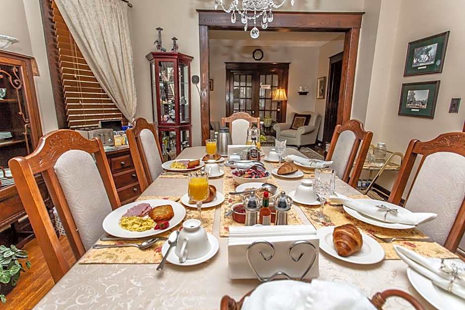Ambiance By The Falls B&B