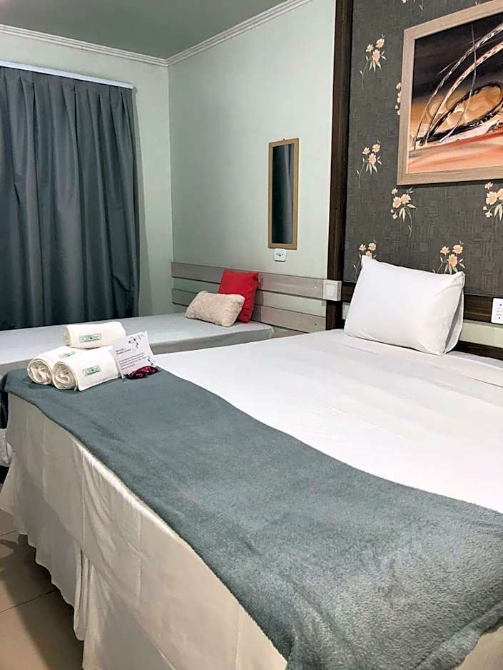 Hotel e Pousada Caroline