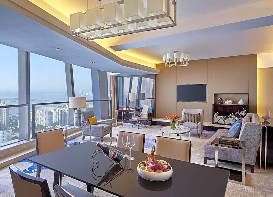 Photo 1 of 2 of Deluxe 1 King Bed Suite, Ocean View