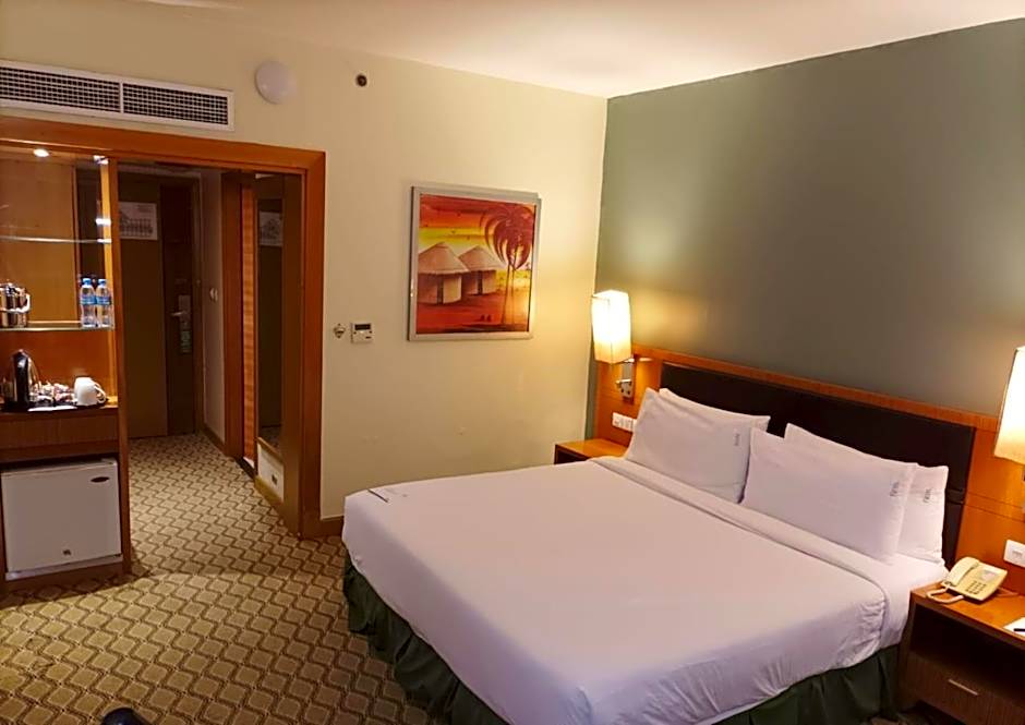 Holiday Inn Dar Es Salaam By IHG