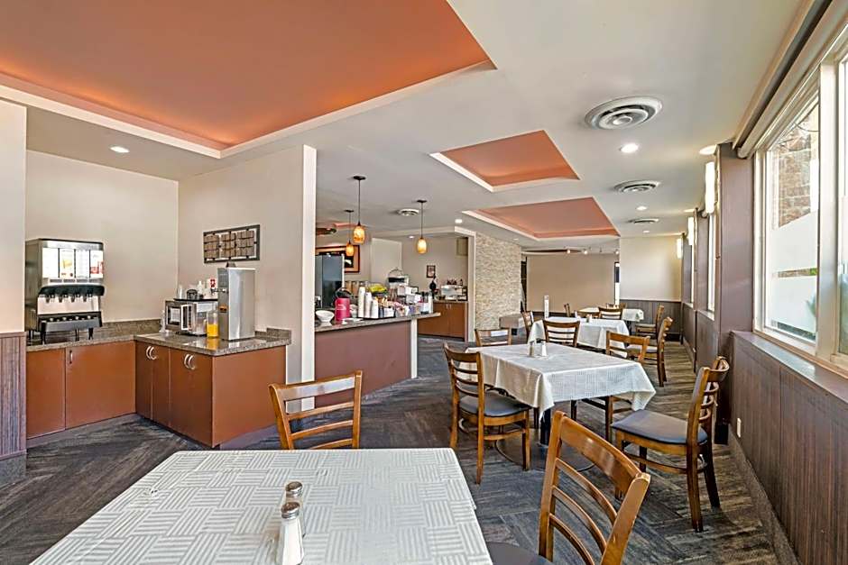 Best Western Plus Burnaby Hotel