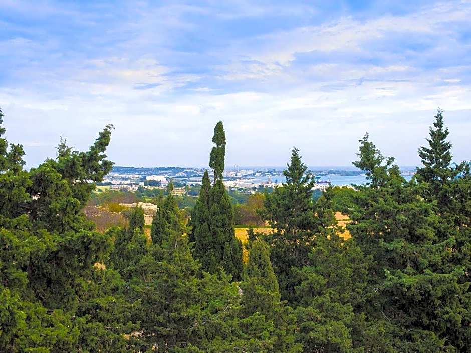 Ta' Bertu Host Family Bed & Breakfast