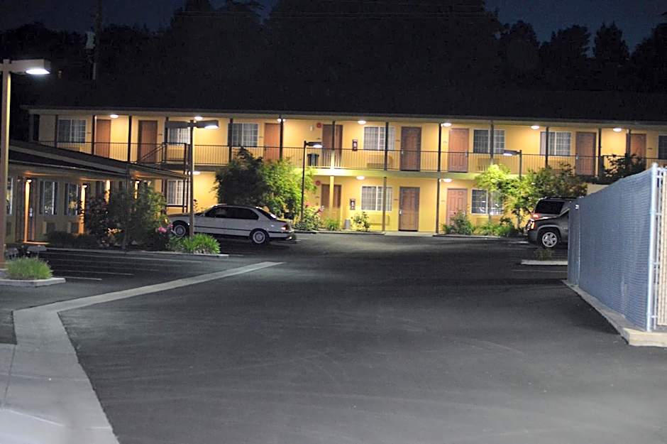 Budget Inn
